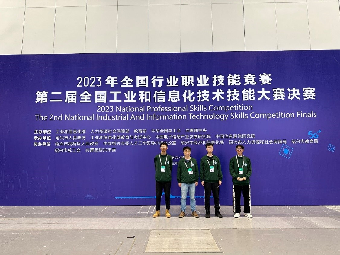 73b16c367df84d1fb9dae1457eb1a4ac.jpg 73b16c367df84d1fb9dae1457eb1a4ac.jpg