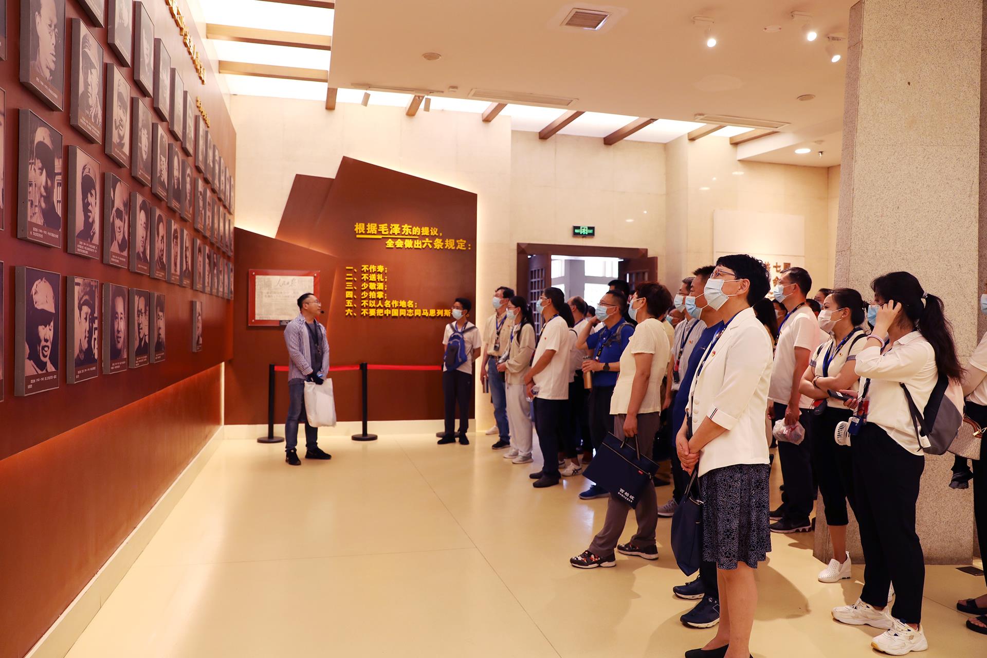 8f64c18463b34458bdc39db14eb74243.jpg 8f64c18463b34458bdc39db14eb74243.jpg