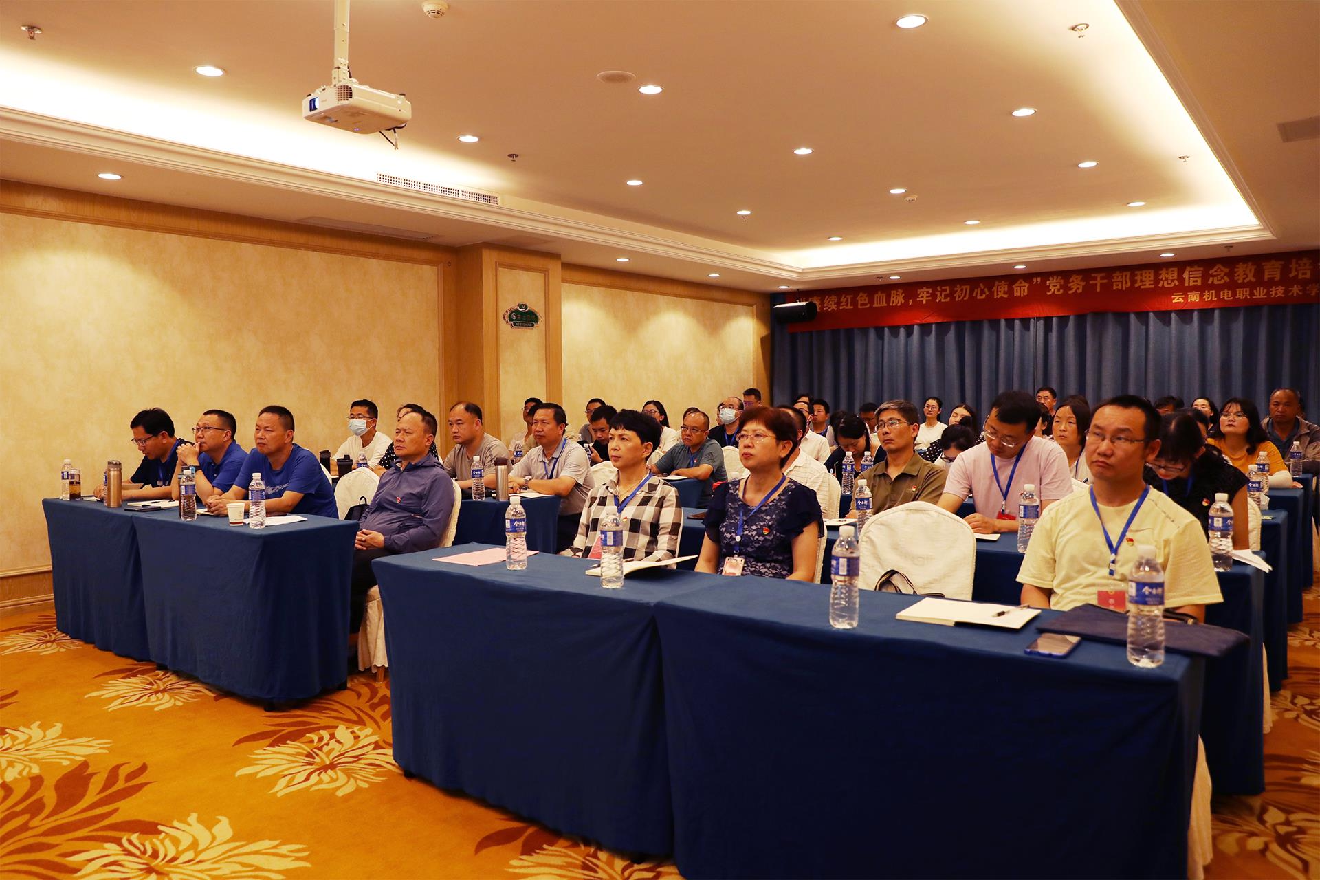 c2a57129843e46a48e476580c3384def.jpg c2a57129843e46a48e476580c3384def.jpg