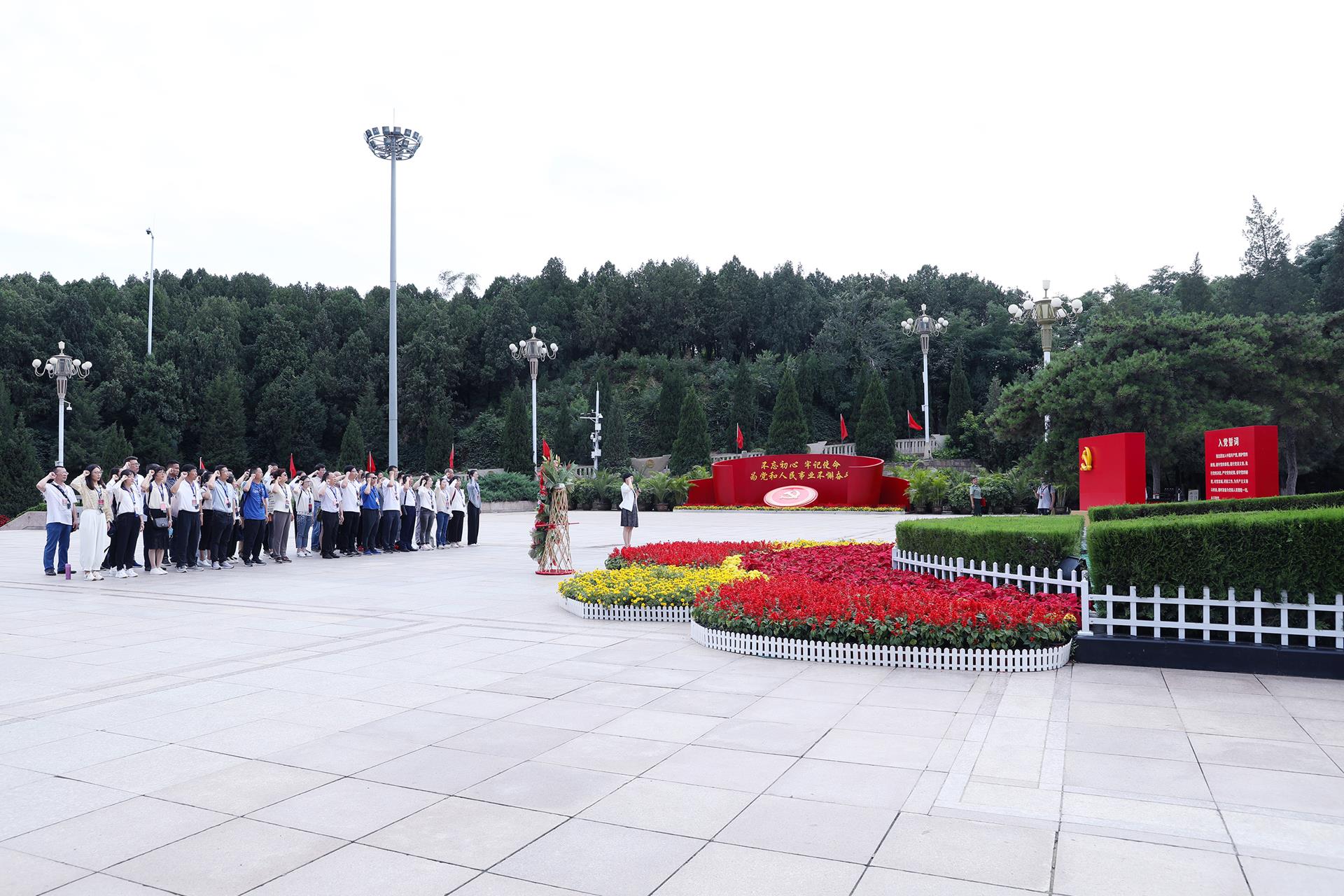 e46d4494ec0b4fe0b96a090b25904782.jpg e46d4494ec0b4fe0b96a090b25904782.jpg