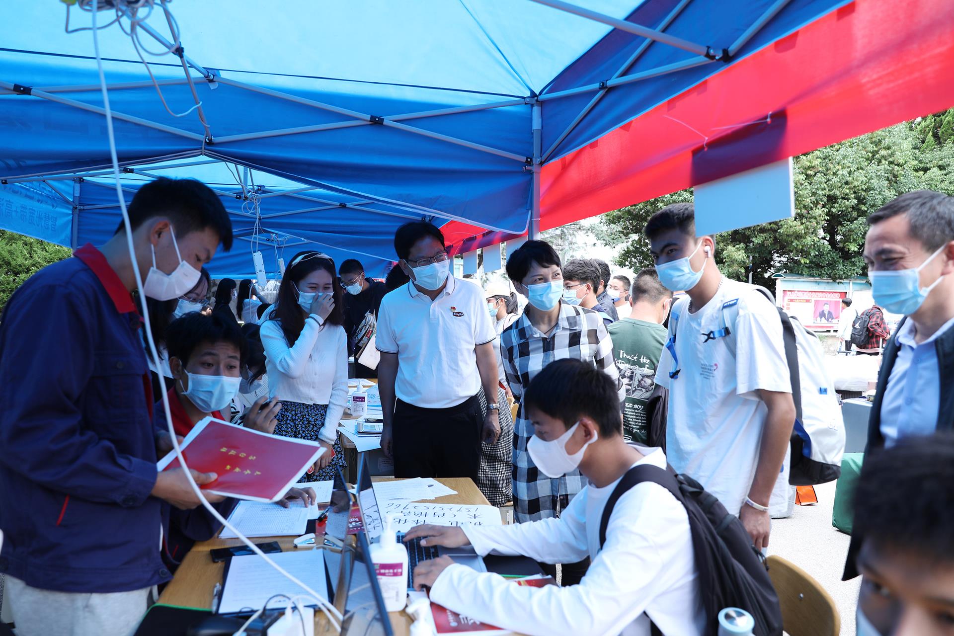 27995603702a4abfa390adaea3775b6f.jpg 27995603702a4abfa390adaea3775b6f.jpg