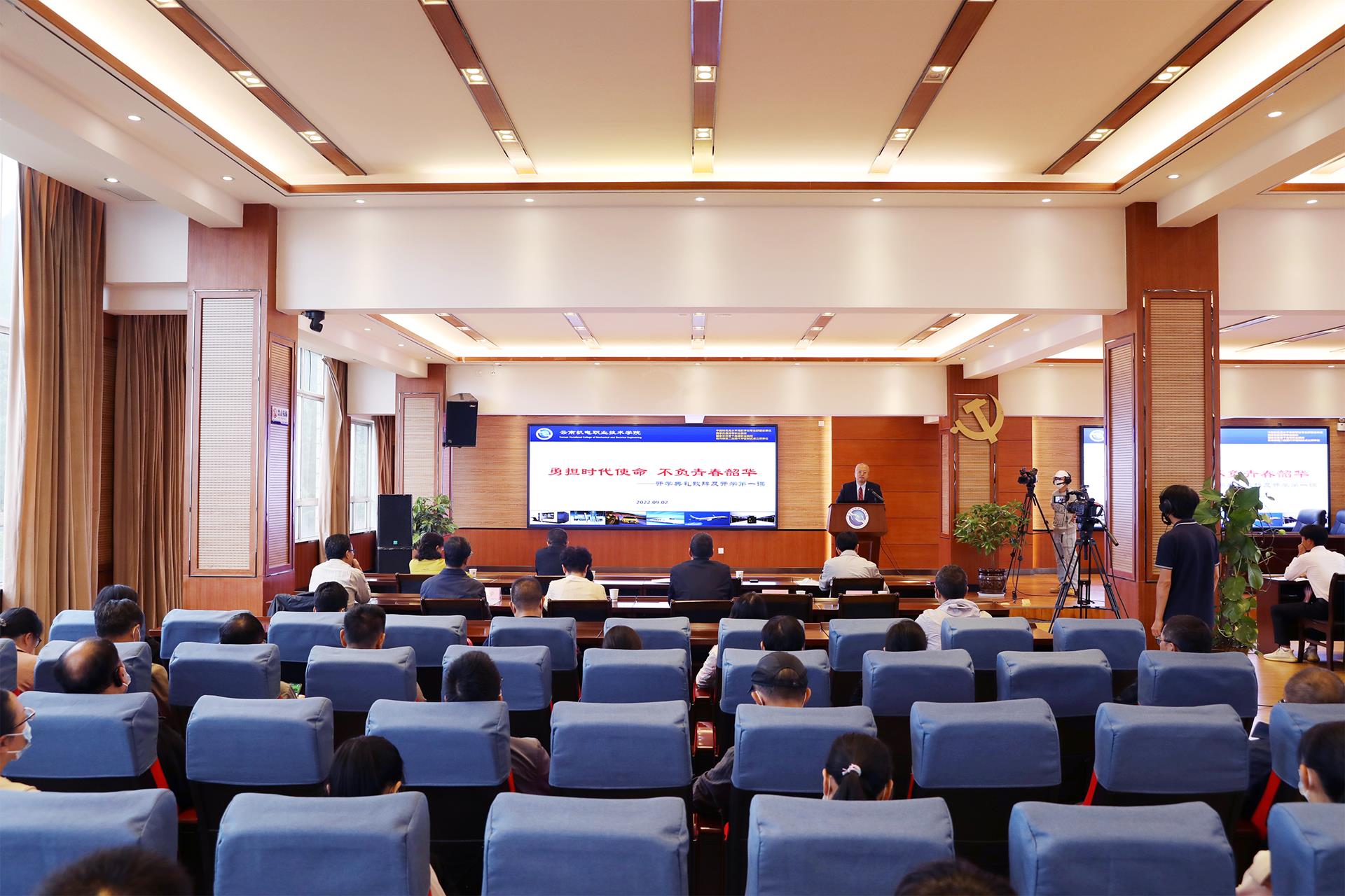 23d68ffd30474333a632ae559a56a4d0.jpg 23d68ffd30474333a632ae559a56a4d0.jpg