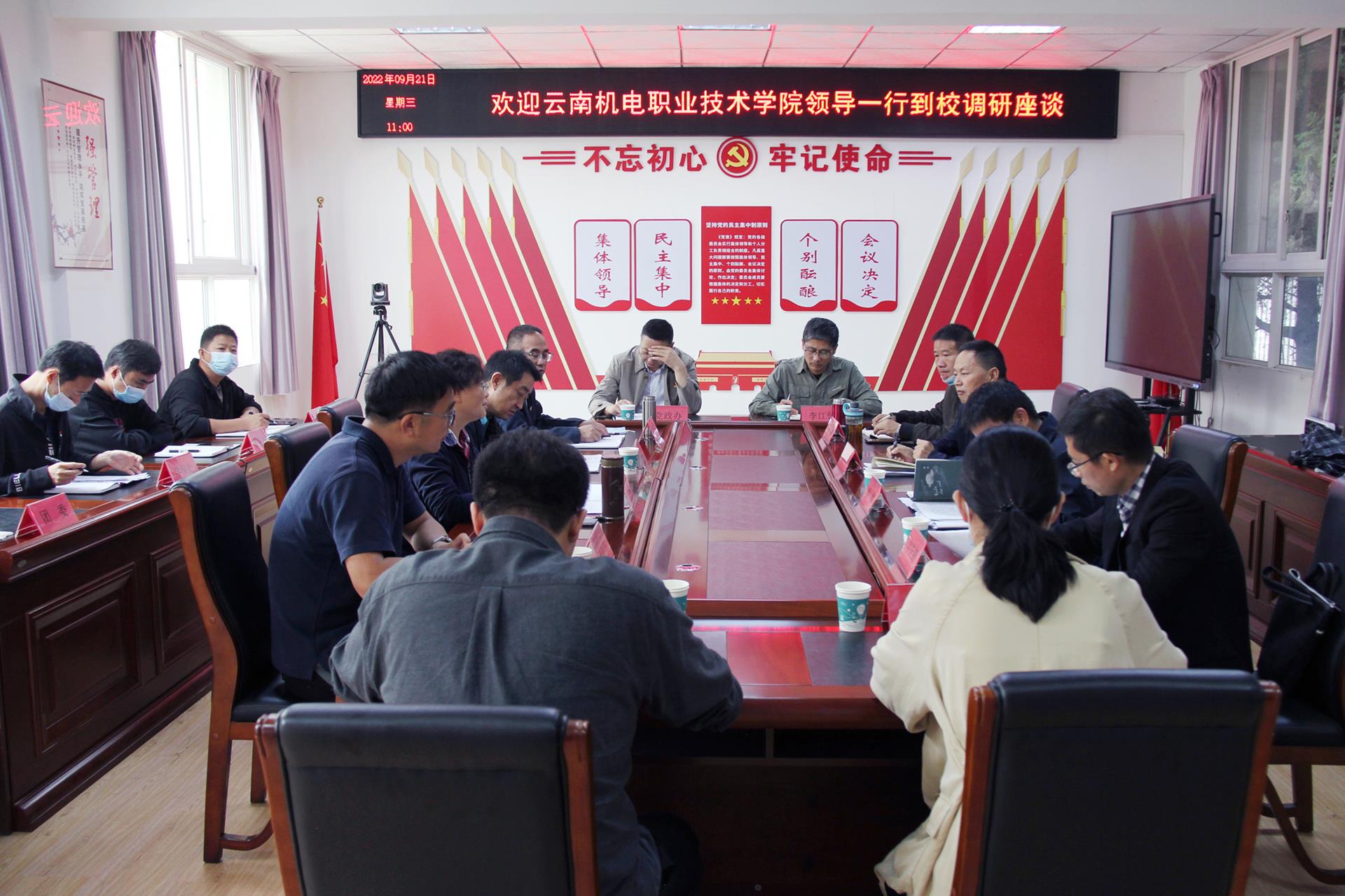 f279207066da4586afd6e0db5335af99.jpg f279207066da4586afd6e0db5335af99.jpg