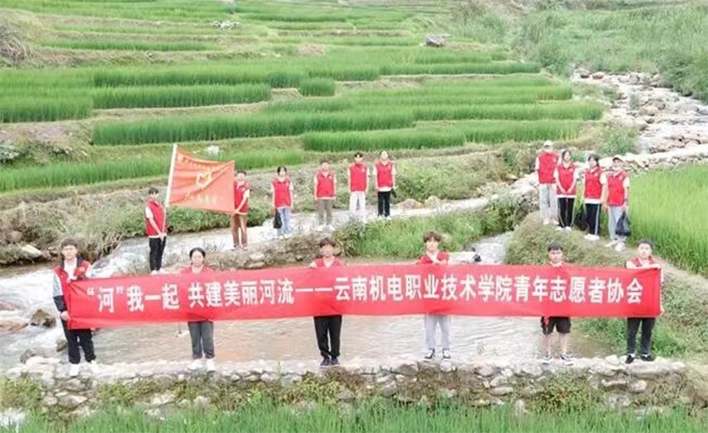 abd5e09f26434bc48d952c62ebb1f787.jpg abd5e09f26434bc48d952c62ebb1f787.jpg