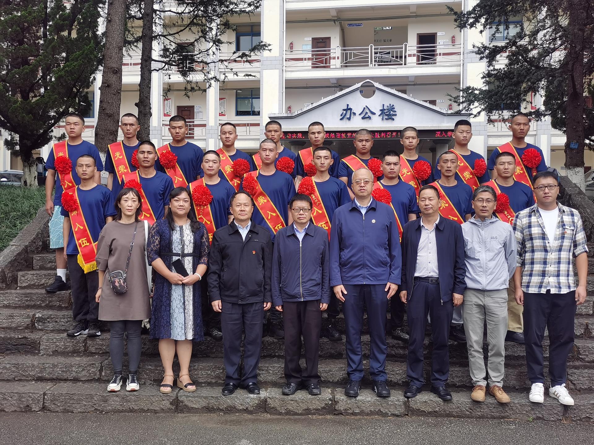 bdd3f6de1e2445beac026dac3375231f.jpg bdd3f6de1e2445beac026dac3375231f.jpg