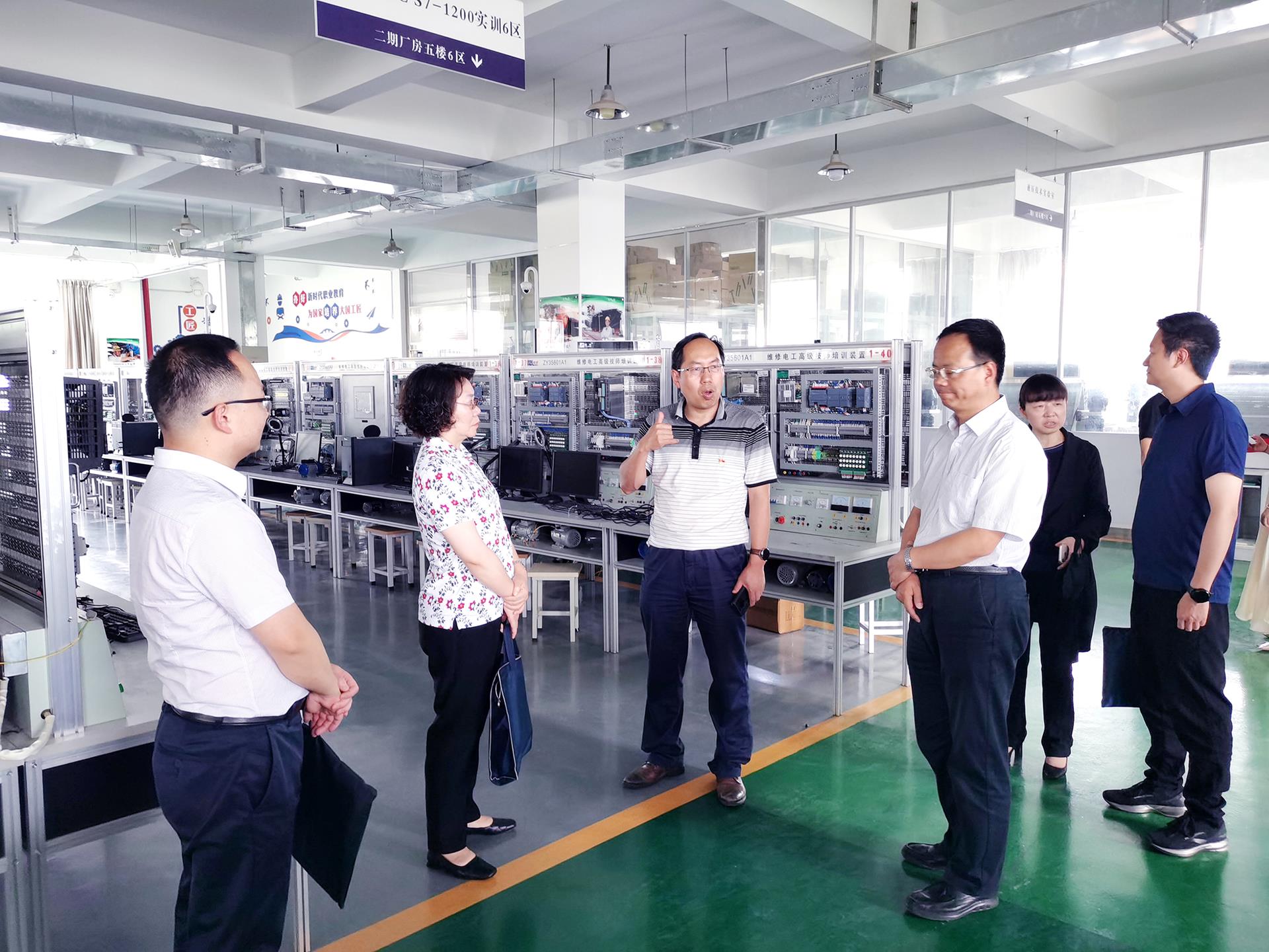 e03980b221144abeacccd93021916557.jpg e03980b221144abeacccd93021916557.jpg